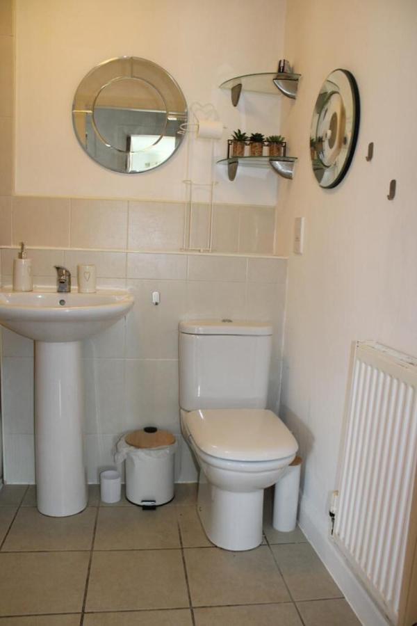 Two Bedroom Apartment, Free Parking, Close To Uclan And Free Wifi 프레스턴 외부 사진