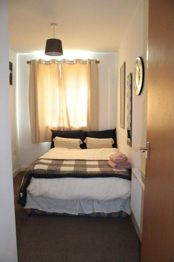 Two Bedroom Apartment, Free Parking, Close To Uclan And Free Wifi 프레스턴 외부 사진
