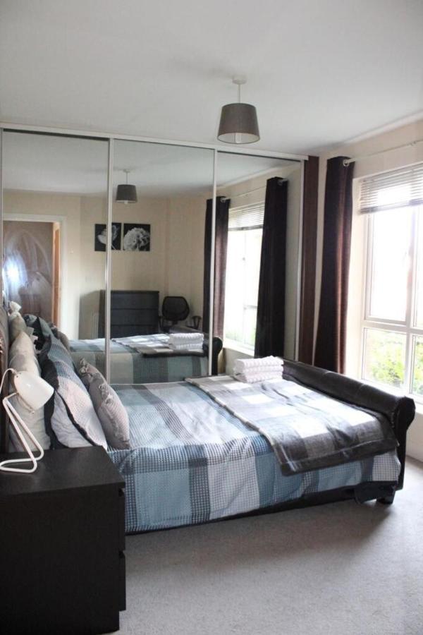 Two Bedroom Apartment, Free Parking, Close To Uclan And Free Wifi 프레스턴 외부 사진